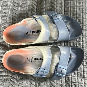 Birkenstocks for the beach… size 41 (10)